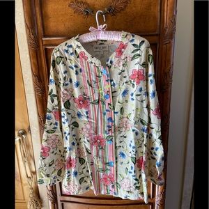 Ladies shirt. Never worn (but no tags) size Large. 100% Tencel. Beautiful!!